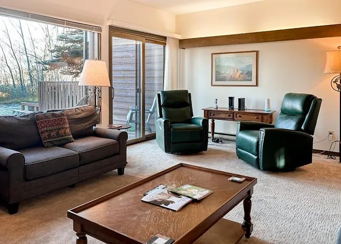 Glacier C Apartment