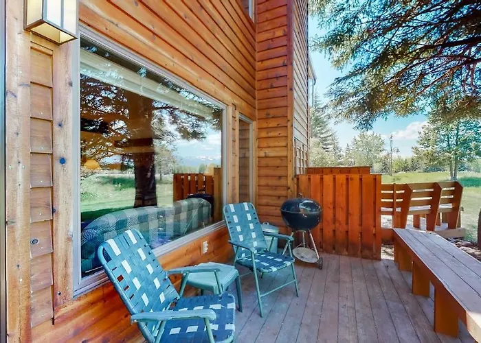 Glacier C Apartment